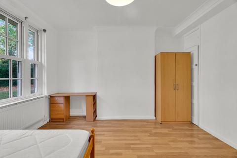 4 bedroom flat to rent, Adelaide Road, Chalk Farm, London, NW3