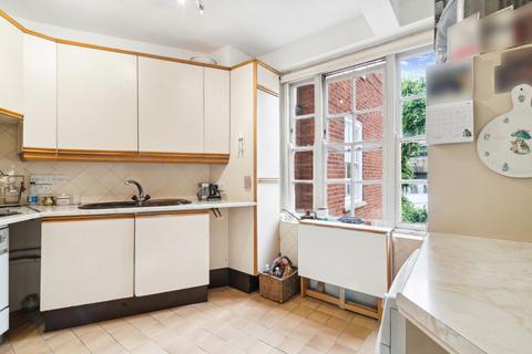 2 bedroom flat for sale, Chelsea Lodge, 58 Tite Street, Chelsea