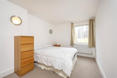 2 bedroom flat to rent, Gainsborough House, Cassilis Road, London