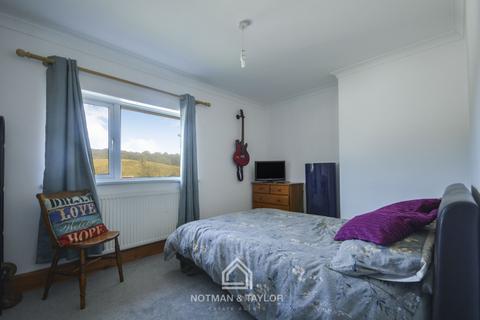 38 Coombe Park, Cawsand, Torpoint, PL10 1NY