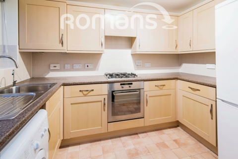 2 bedroom end of terrace house to rent, Wimborne Close, Beggarwood