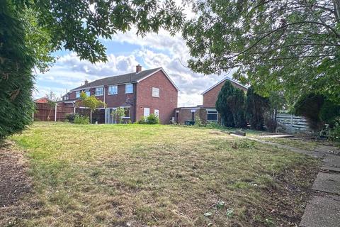 3 bedroom semi-detached house for sale, Gordon Drive, TIPTON, DY4 7LZ