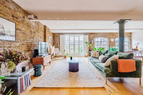 2 bedroom flat to rent, Tannery House, Shoreditch, E1