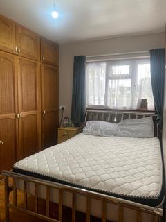 1 bedroom maisonette to rent, Ingleway, London, N12