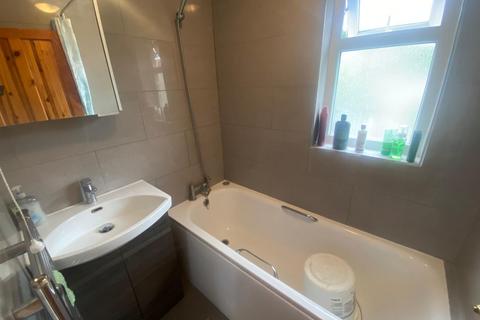 1 bedroom maisonette to rent, Ingleway, London, N12