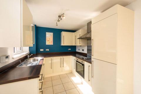 3 bedroom terraced house for sale, Spanbourn Avenue, Chippenham