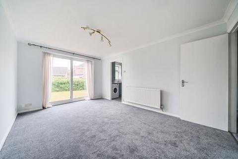 1 bedroom flat to rent, Mimosa Close, Lindford