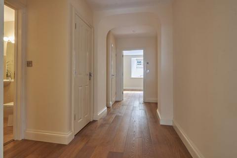 Flat 1, 25 Victoria Park Road, Exeter, EX2 4NT
