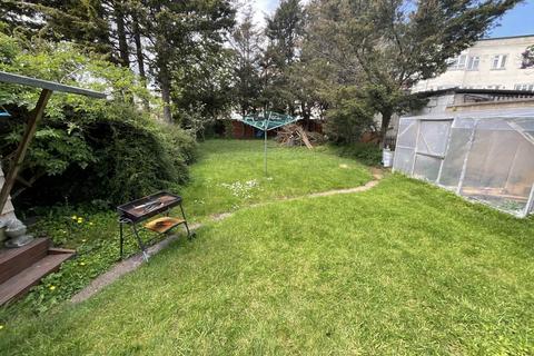 1 bedroom flat to rent, Cavendish Gardens, Barking, Essex