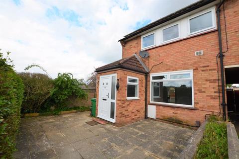 4 bedroom terraced house for sale, Gosling Road, Langley SL3 7TN