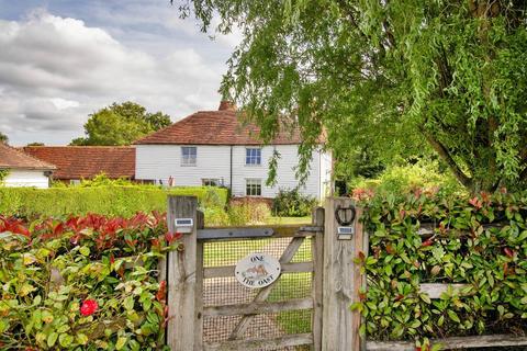 4 bedroom semi-detached house for sale, Gate Court Farm, Station Road, Northiam, E Sussex, TN31 6QT