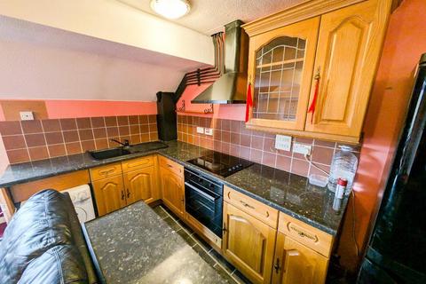 2 bedroom flat for sale, Cricklewood Lane, London NW2