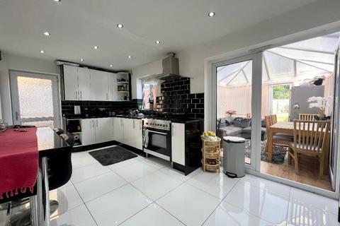 161 Acworth Crescent, Luton, LU4 9JB