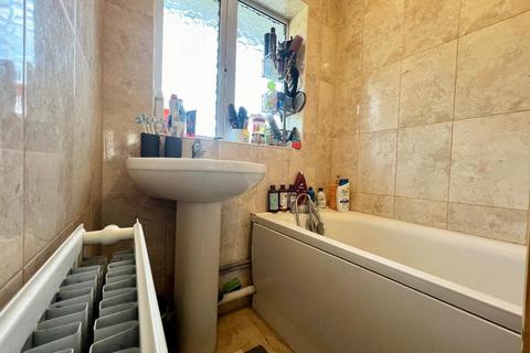 161 Acworth Crescent, Luton, LU4 9JB