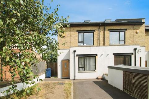 4 bedroom end of terrace house for sale, Childs Terrace, Siverst Close, Northolt