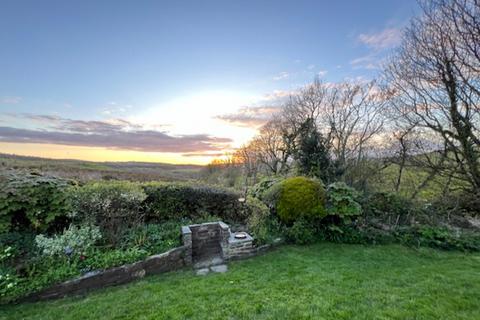 2 bedroom bungalow for sale, The Coombe, Kilkhampton, EX23