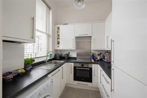 2 bedroom flat for sale, Belsize Crescent, Belsize Village, Belsize Park