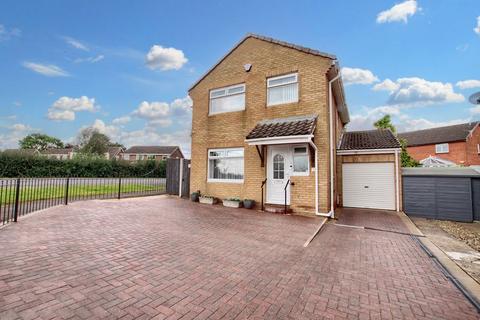 4 bedroom detached house for sale, Abbots Way, Fairfield