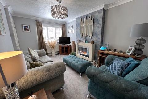 3 bedroom semi-detached house for sale, Woodburn Grove, Preston PR1