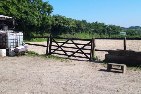 Equestrian property for sale, Vogue, St Day - Equestrian land and stabling with plots