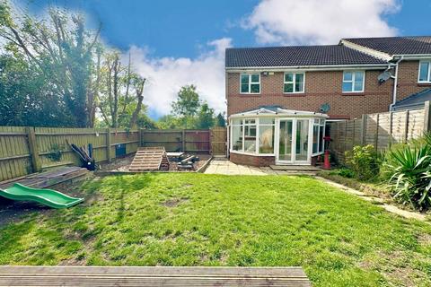 12 Bergman Close, Swindon, SN25 4XQ
