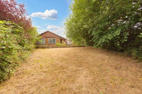 2 bedroom detached bungalow for sale, Wharfedale Rise, Tingley, Wakefield