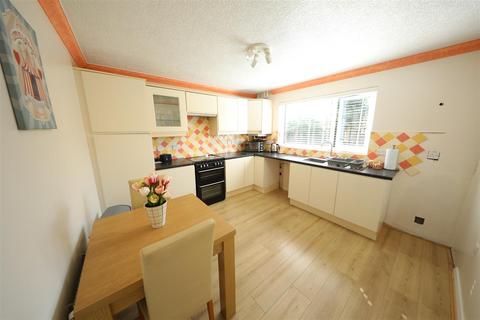 2 bedroom detached bungalow for sale, Oribi Close, Hull