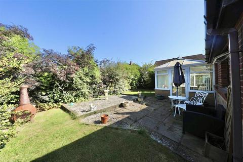 2 bedroom detached bungalow for sale, Oribi Close, Hull