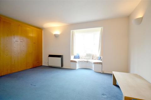 Studio to rent, Adams Way, Croydon, CR0