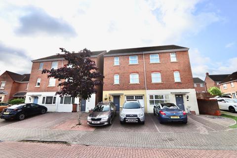 12 Blacksmith Close, Oakdale, Blackwood, NP12 0BG
