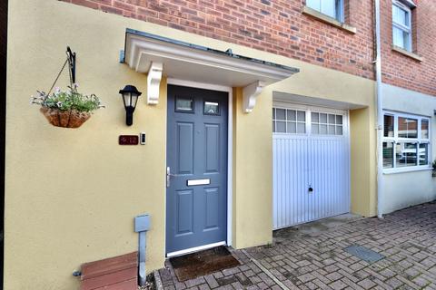 12 Blacksmith Close, Oakdale, Blackwood, NP12 0BG