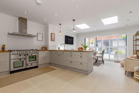 6 Church Path, Emsworth, PO10 7DP
