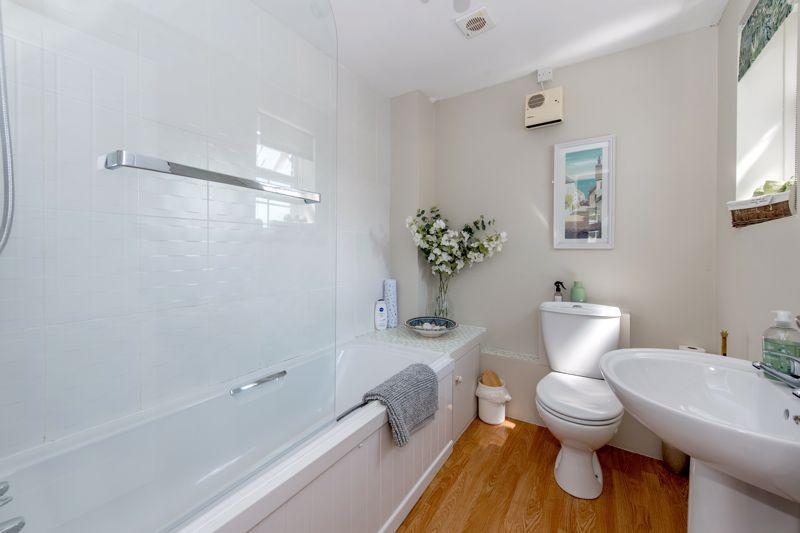 Annexe bath/shower