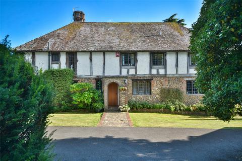 4 bedroom detached house for sale, Tudor Close, Pulborough, West Sussex, RH20