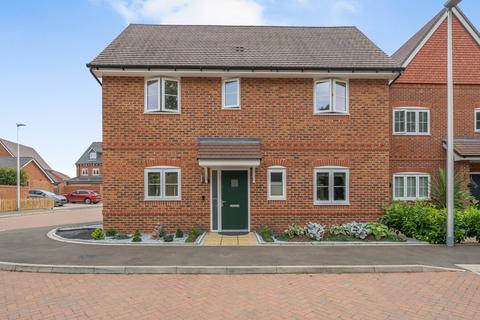 3 bedroom detached house for sale, Pasture Close, Finchwood Park, Wokingham