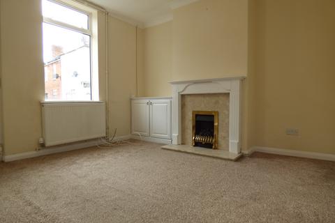 2 bedroom end of terrace house to rent, Spital Street, Lincoln,