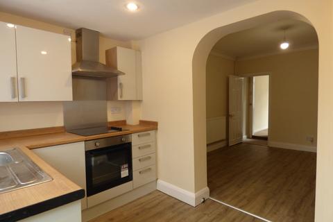 2 bedroom end of terrace house to rent, Spital Street, Lincoln,