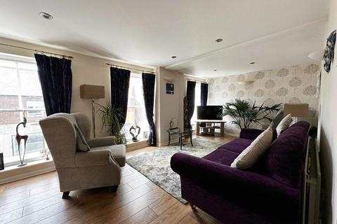 2 bedroom apartment for sale, Apartment ,  Station Road, Kenilworth