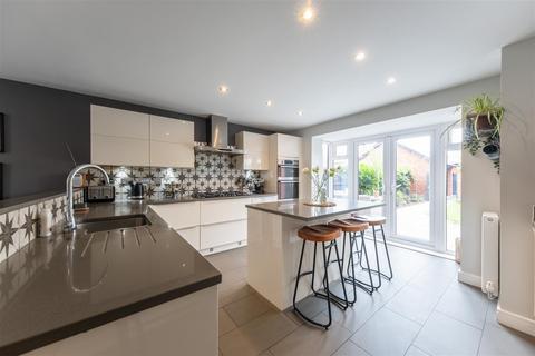 6 bedroom detached house for sale, Hazelhurst Way, Tarporley