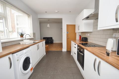 3 bedroom terraced house for sale, Highland Road, Earlsdon, Coventry, CV5