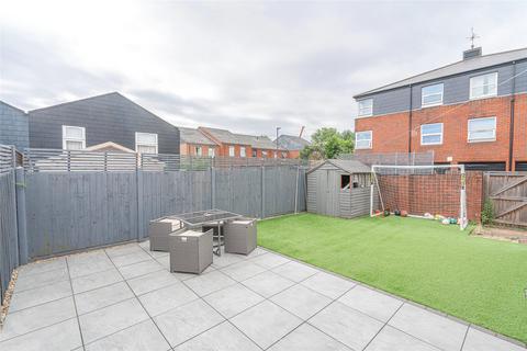 3 bedroom house for sale, Whitmore Close, London, N11