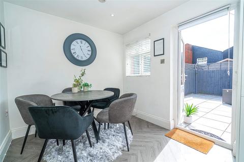 45 Whitmore Close, London, N11 1PB
