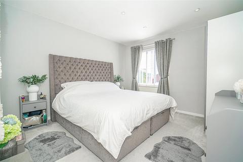 45 Whitmore Close, London, N11 1PB