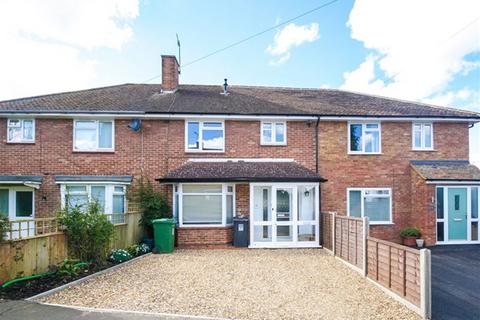 3 bedroom house to rent, Cobb Road, Berkhamsted