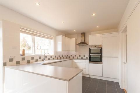 3 bedroom house to rent, Cobb Road, Berkhamsted