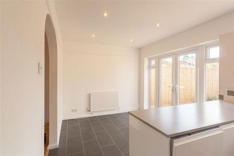 3 bedroom house to rent, Cobb Road, Berkhamsted