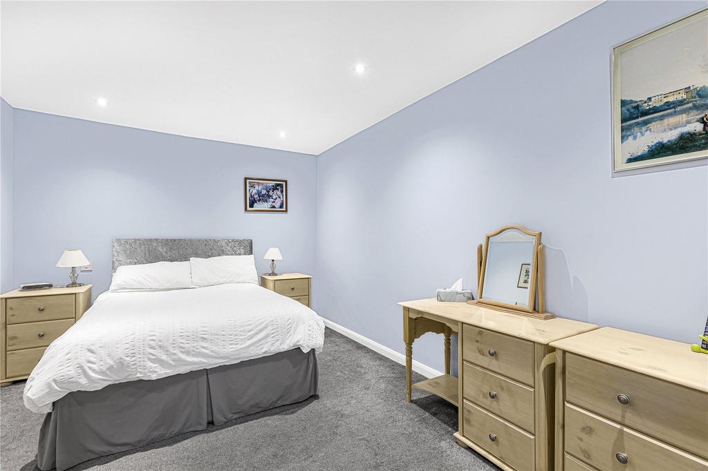 Picture No. 04