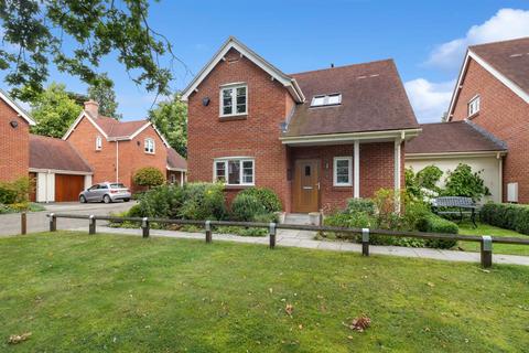 2 bedroom link detached house for sale, Lime Tree Gardens, Walwyn Road, Colwall, Malvern, Herefordshire, WR13 6RL