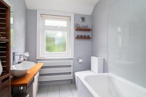 18 Cranfield Road West, Carshalton, SM5 4LU