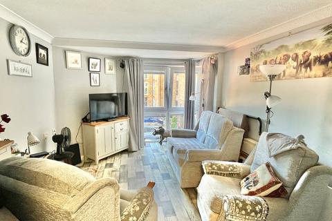 1 bedroom apartment for sale, Sandgate Road, Kent CT20